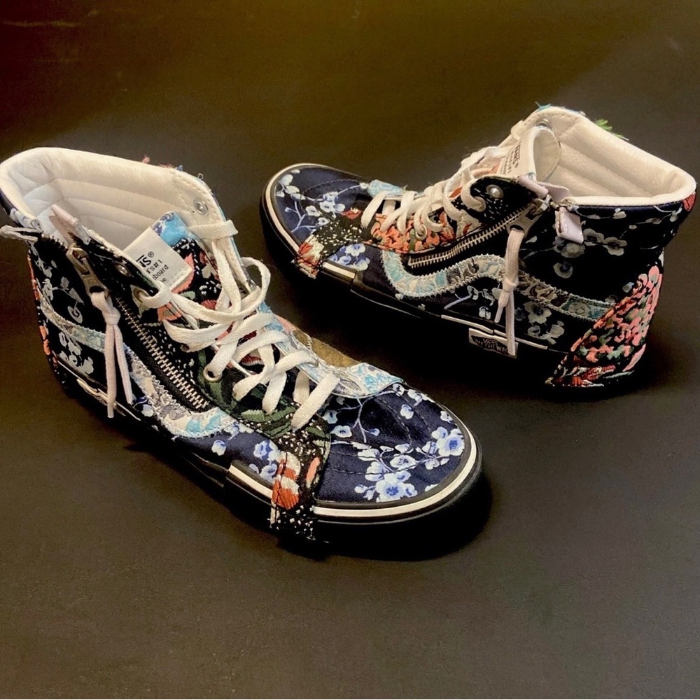 Vans Sk8-Hi Reissue Cap Florals Sneakers Women’s 9/Men’s 7.5 RARE - Picture 2 of 16
